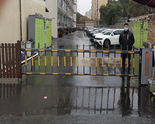 上海塘潮建筑（車輛道閘＆人行閘機(jī)）(圖1)